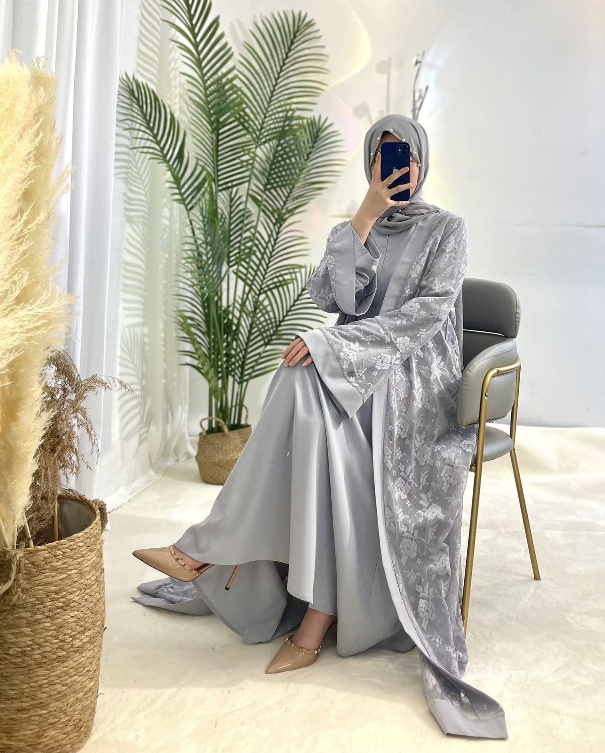 Lace-Trim Kaftan with Flared Sleeves